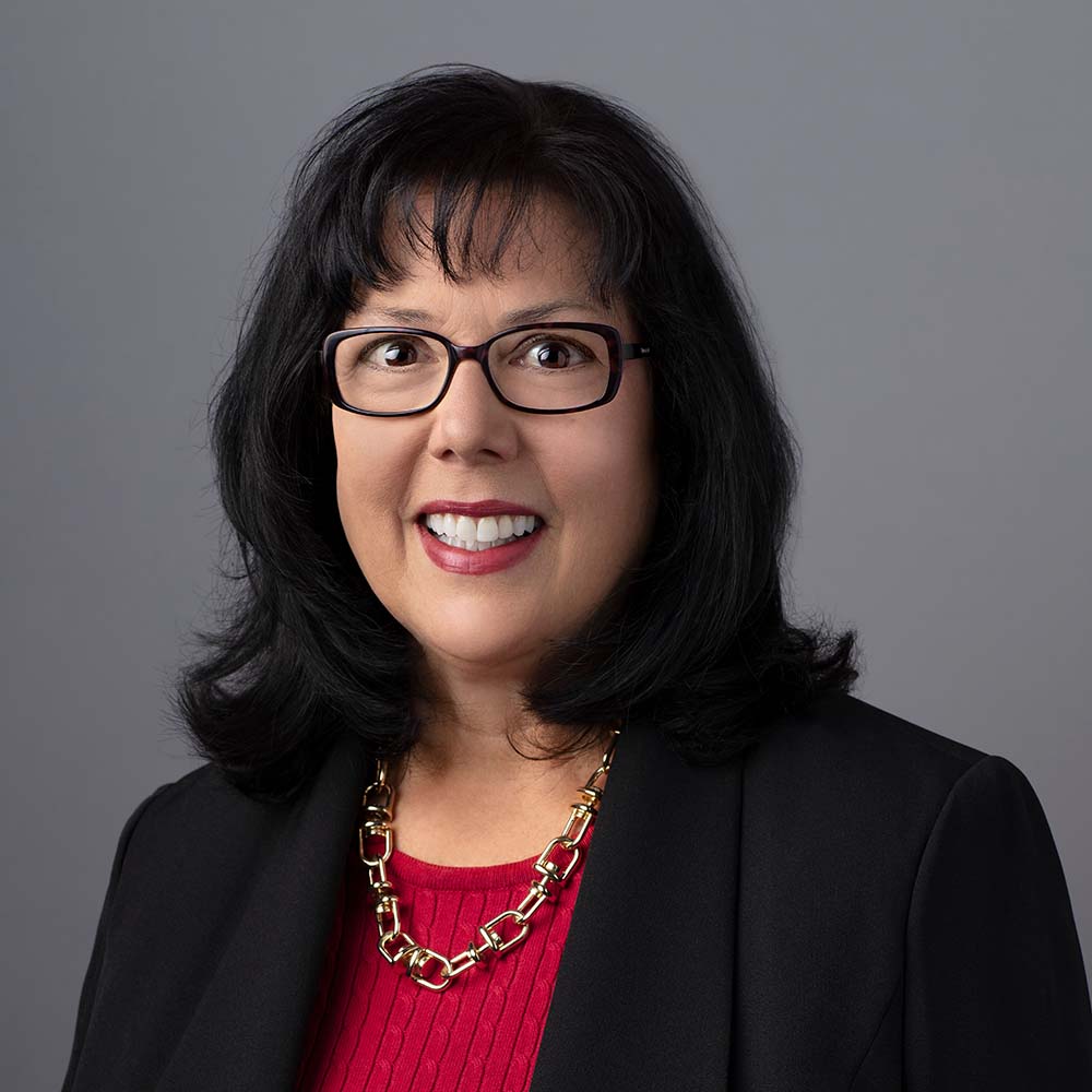 Lisa Gressel Headshot