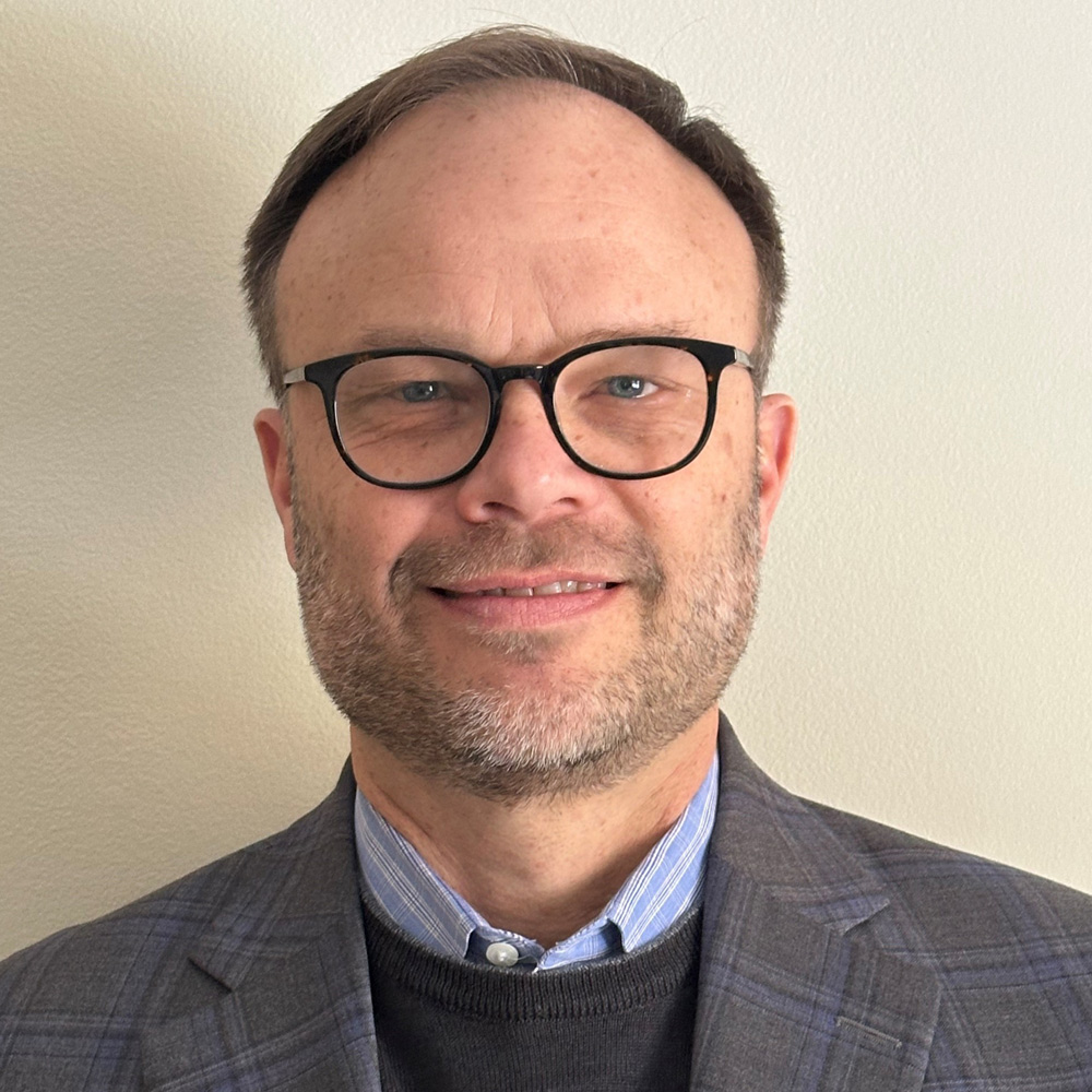 Karl Dahlgren headshot